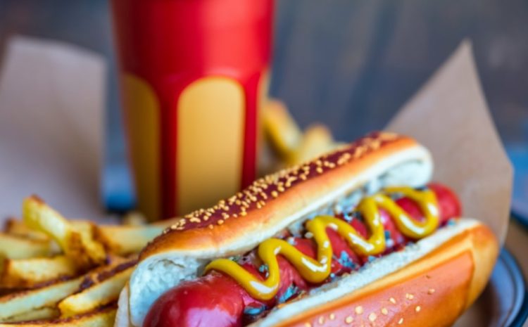 HOT DOG COMBO (CHICKEN HOT DOG, FRIES AND DRINK)